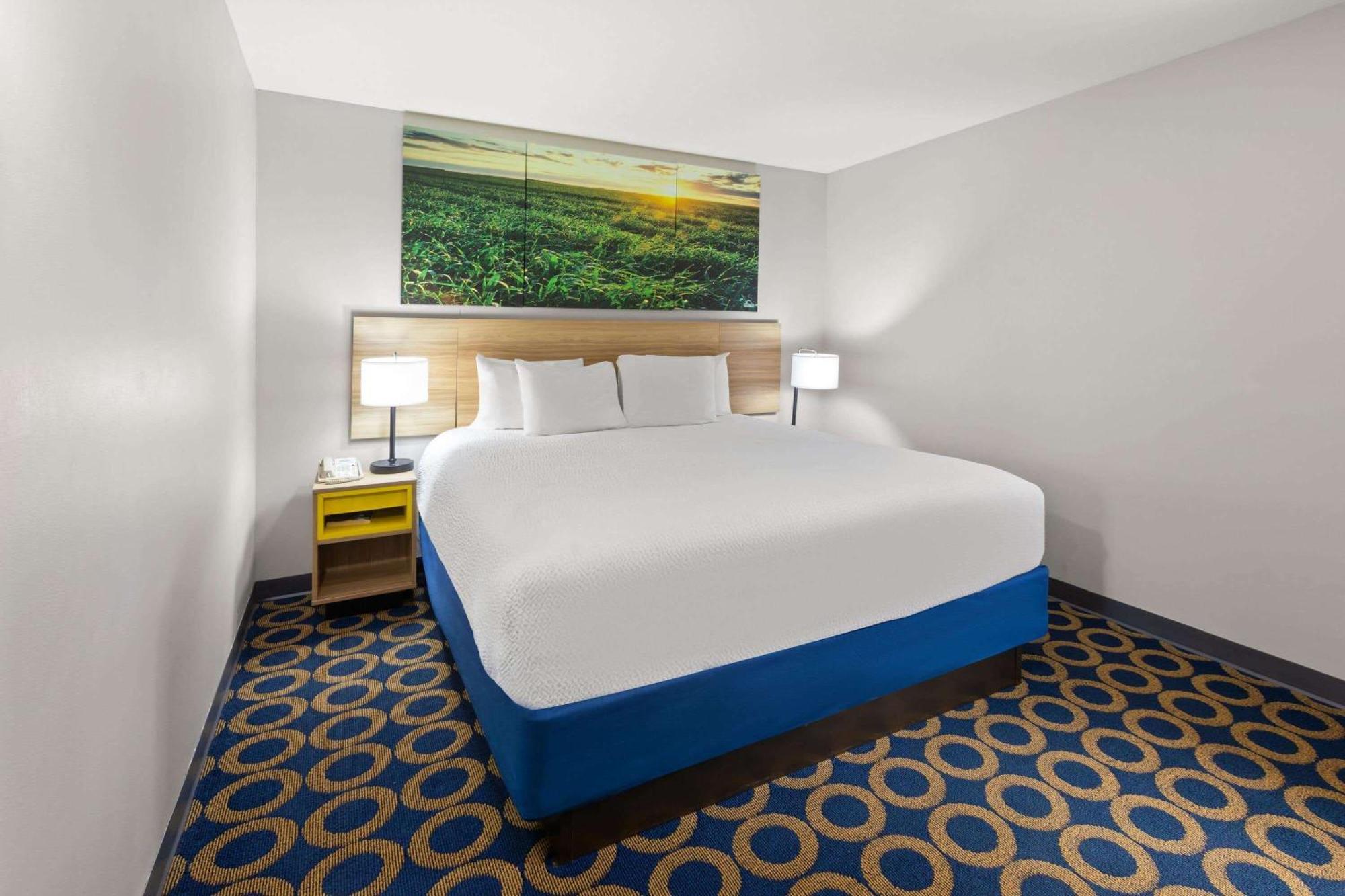 Days Inn By Wyndham Wauseon Exterior photo