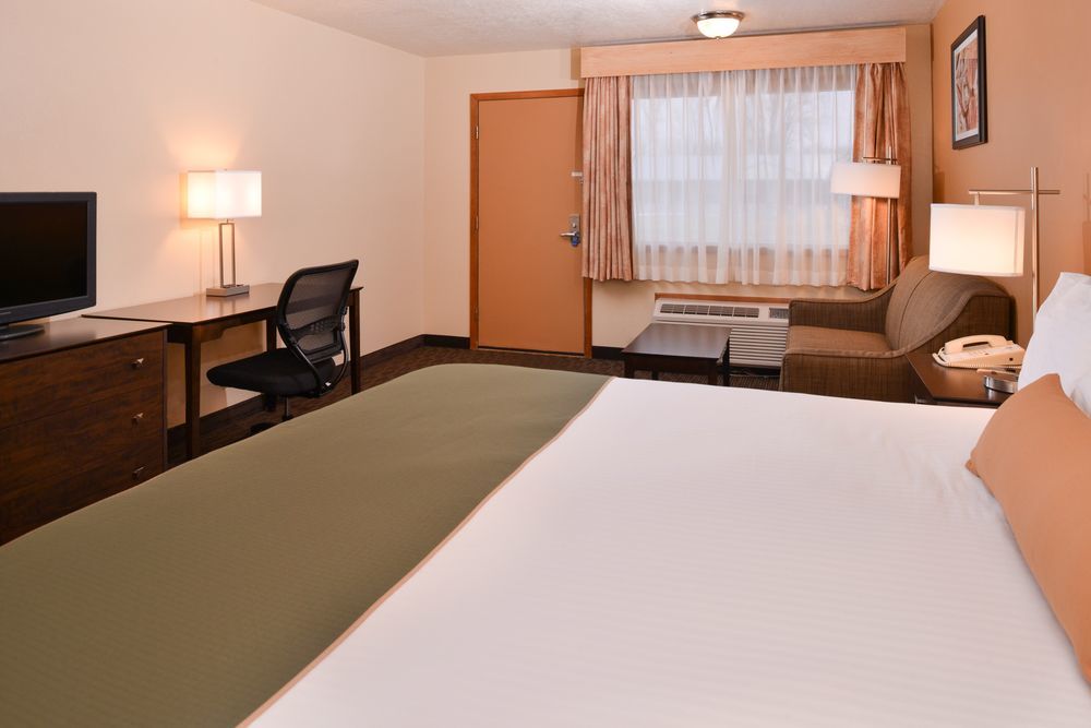 Days Inn By Wyndham Wauseon Exterior photo